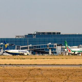 Bari Karol Wojtyla Airport