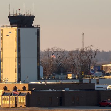 Reviews Des Moines International Airport