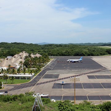 Reviews Huatulco International Airport